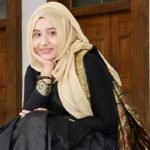 Cocktail Explosion at Daksu Leader Rafia’s Home, Family in Panic A cocktail explosion and an attempted arson attack took place at the Mymensingh residence of Ummu Uswatun Rafia, an elected independent member of Dhaka University Central Students' Union (Daksu). The incident occurred around 2:45am on Wednesday (19 November) in the Dholadia area of Ward No. 1 under Mymensingh City Corporation. The incident has left the family in deep fear. According to family members, unidentified miscreants detonated a cocktail at the house gate and then attempted to set the house on fire by pouring kerosene and petrol-like flammable substances. Rafia’s brother, Khandaker Julkar Nayeem Rad, said that police from Kotwali Model Police Station visited the scene shortly after receiving the information. A written complaint has been filed, and he demanded immediate arrest of those responsible. Kotwali Model Police Station Officer-in-Charge (OC) Mohammad Shibirul Islam said that a case has been filed under the Explosives Act against unidentified attackers following an inspection of the scene. He assured that the culprits will be arrested soon.