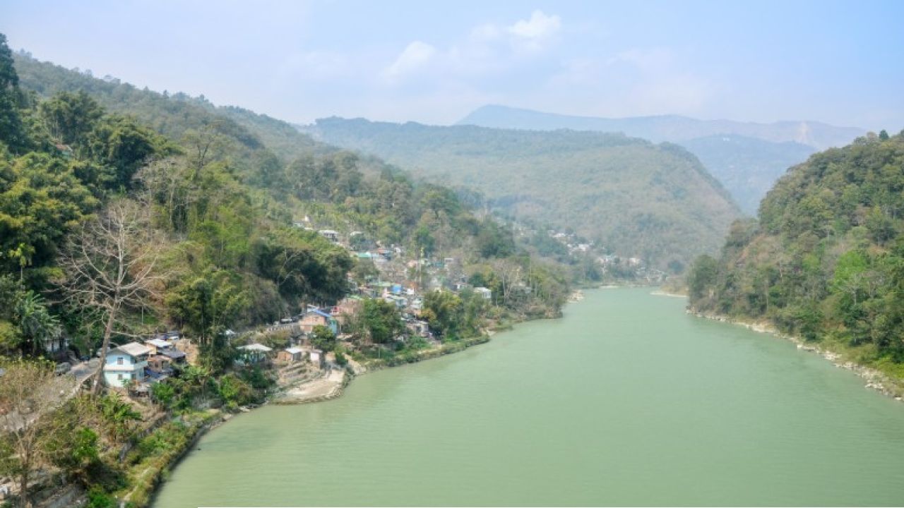 ভারী বৃষ্টি ও উজানের ঢলে তিস্তার পানি বিপৎসীমার ওপরে
