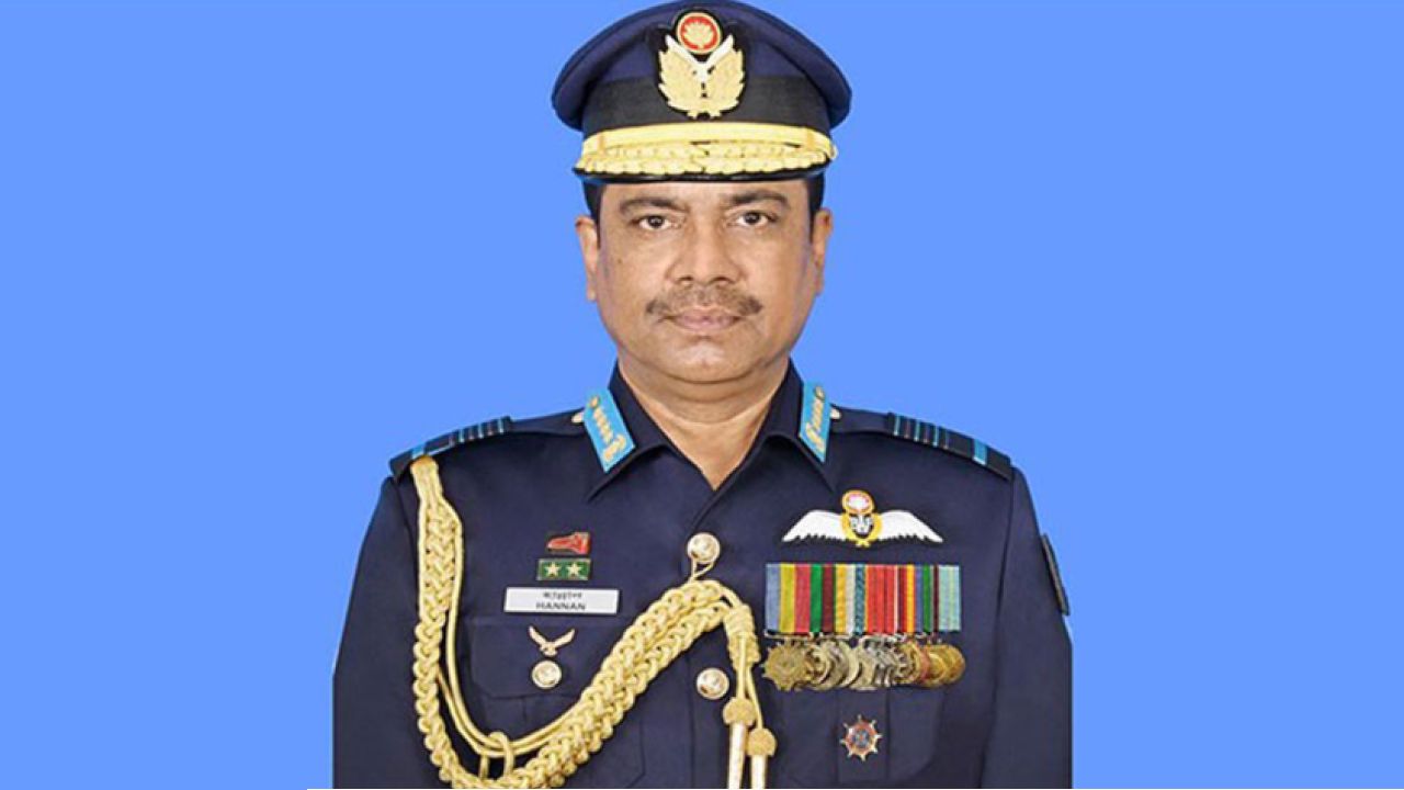 দুর্নীতির মামলায় কাতারে গ্রেপ্তার বিমানবাহিনীর সাবেক প্রধান আব্দুল হান্নান