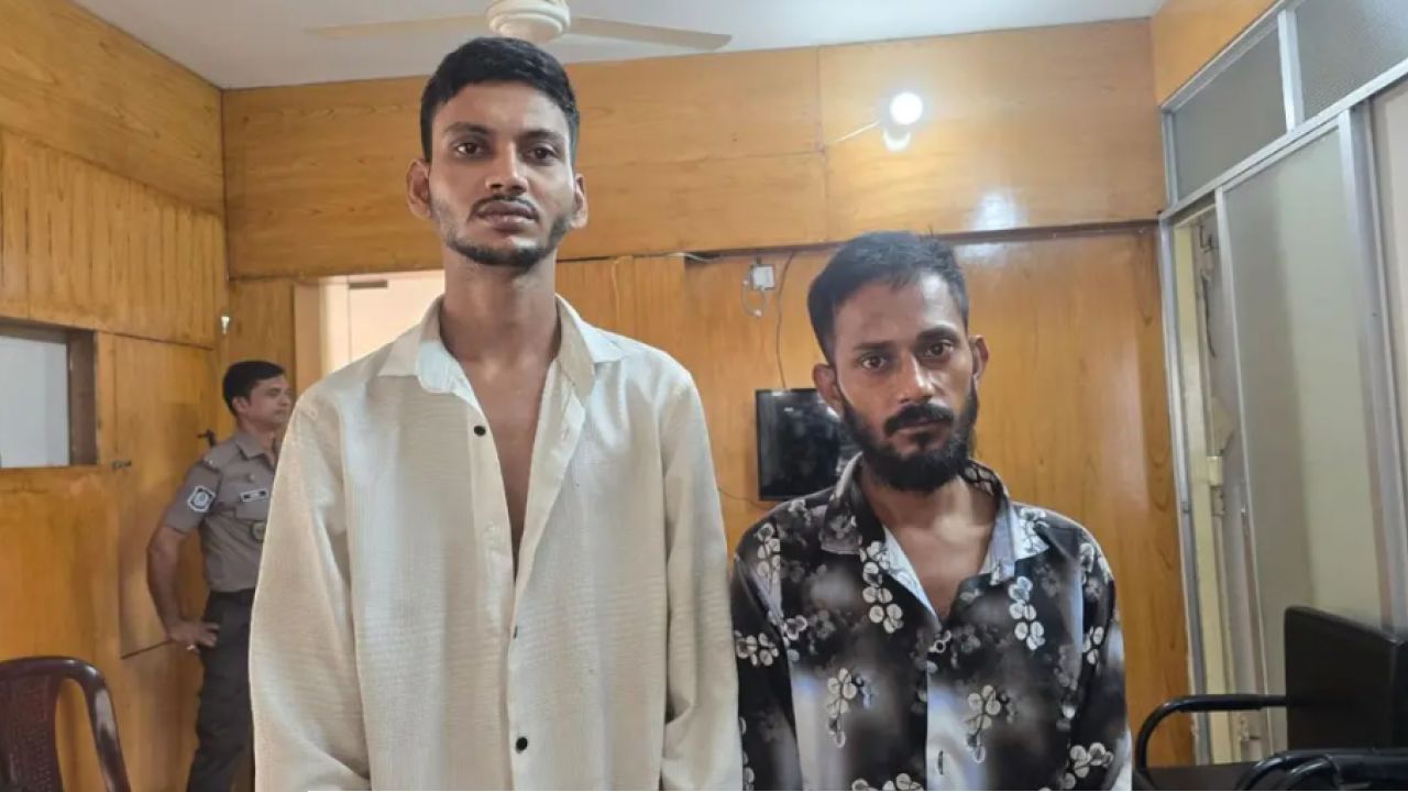  মোহাম্মদপুরে পুলিশের অভিযানে গ্রেপ্তার ২