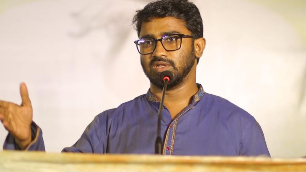 চুমু দেওয়া একজন শিক্ষকের কাজ নয়, একইভাবে এটি কোনো রাজনৈতিক নেতারও কাজ নয়:রাশেদ খাঁন 