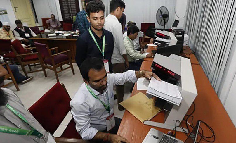 চাকসু নির্বাচনে অতীশ দীপঙ্কর হলে তিন পদেই এগিয়ে ছাত্রদল