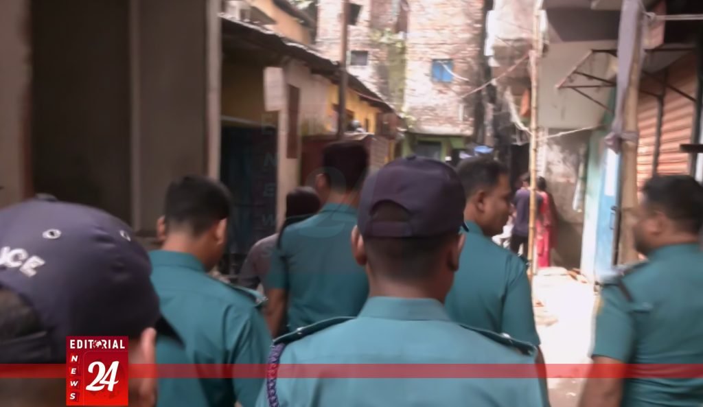 জেনেভা ক্যাম্পে গডফাদারদের গ্রেফতারের জন্য বিশেষ অভিযান ঘোষণা, উত্তপ্ত মাদক ব্যবসায় নিয়ন্ত্রণে পুলিশ l Editorial News 24