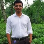 হাসপাতাল গেটে পাওয়া গেল রাজস্ব কর্মকর্তার ক্ষতবিক্ষত মরদেহ