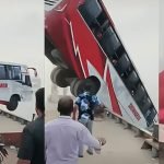 বাস উল্টে নদীতে : ৪ জনের মরদেহ উদ্ধার, নিখোঁজ ৪৫